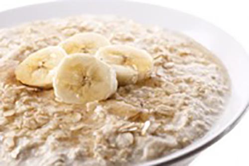 Oatmeal and banana porridge